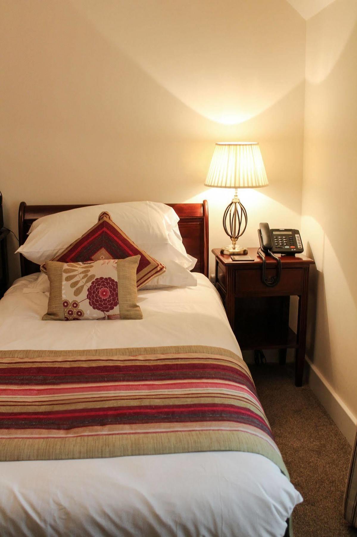 The Bishops Table Hotel Farnham  Luaran gambar