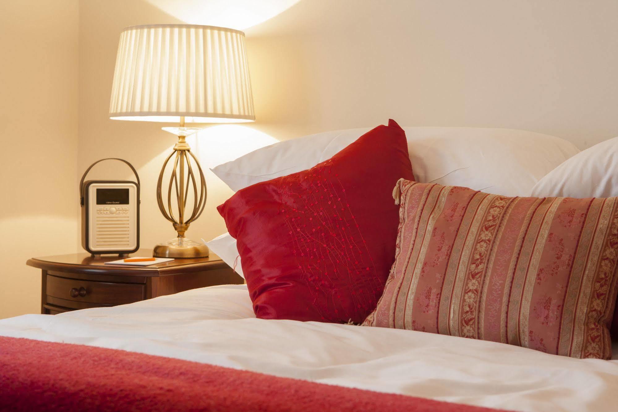 The Bishops Table Hotel Farnham  Luaran gambar